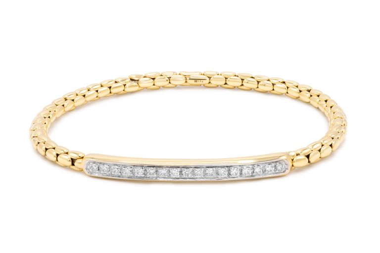 18K Yellow Gold Diamond Stretch Bracelet with 16 round diamonds (0.37ctw) (G