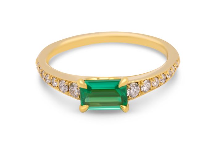 18K Yellow Gold Emerald and Diamond Ring set with 1 East/West baguette gut emerald (0.48ct) and pave set diamonds (0.27ctw) (FG-VS2)